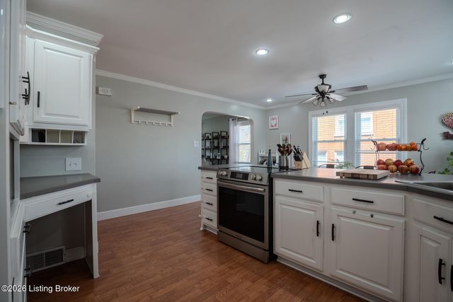 4809 Southern Pkwy, Louisville, KY 40214