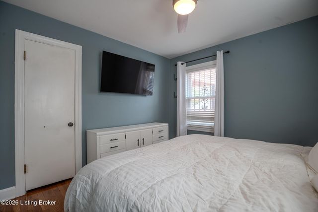 4809 Southern Pkwy, Louisville, KY 40214