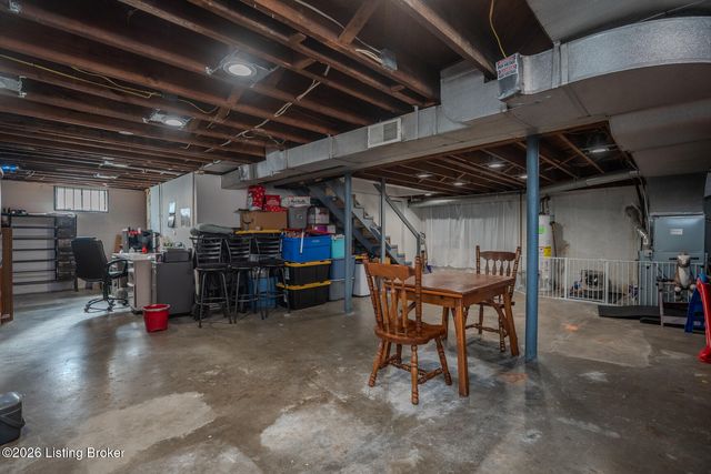 4809 Southern Pkwy, Louisville, KY 40214