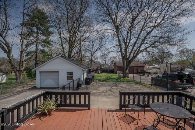 4809 Southern Pkwy, Louisville, KY 40214