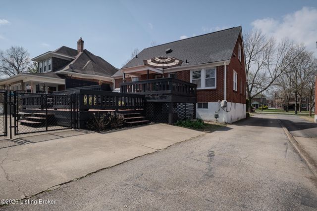 4809 Southern Pkwy, Louisville, KY 40214