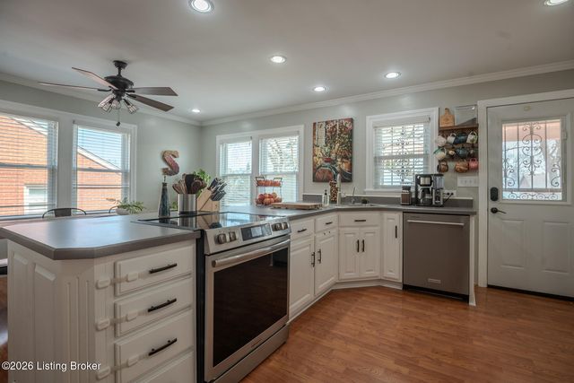 4809 Southern Pkwy, Louisville, KY 40214