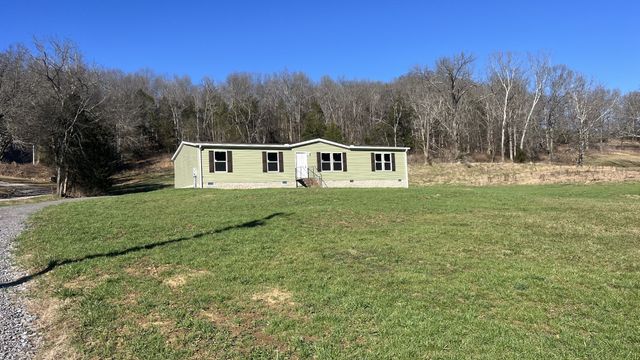 35 Kemp Hollow Rd, Carthage, TN 37030