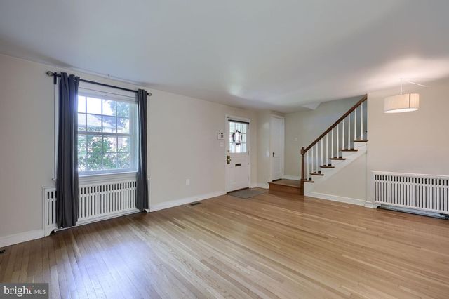 978 PLEASURE RD, Lancaster, PA 17601