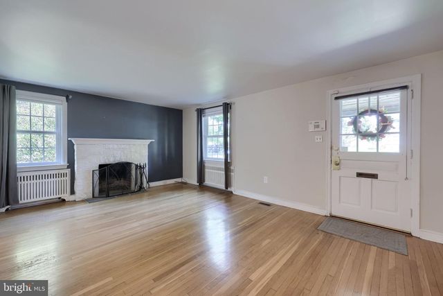 978 PLEASURE RD, Lancaster, PA 17601