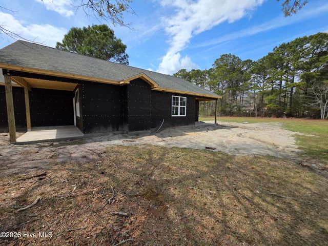 126 Kathy Street, Sneads Ferry, NC 28460