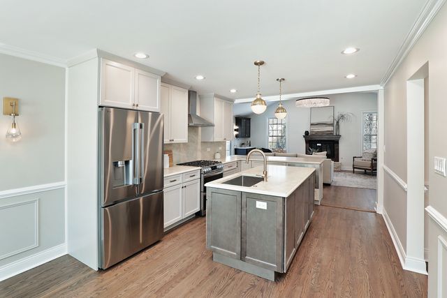 2348 Ash Lane, Northbrook, IL 60062