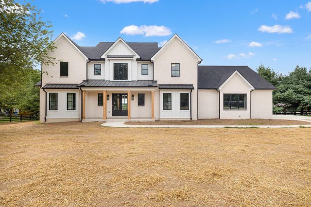 2305 Harrodsburg Road, Lawrenceburg, KY 40342