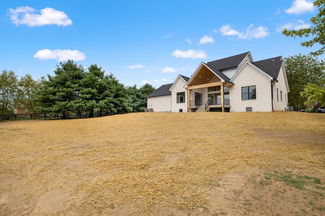 2305 Harrodsburg Road, Lawrenceburg, KY 40342