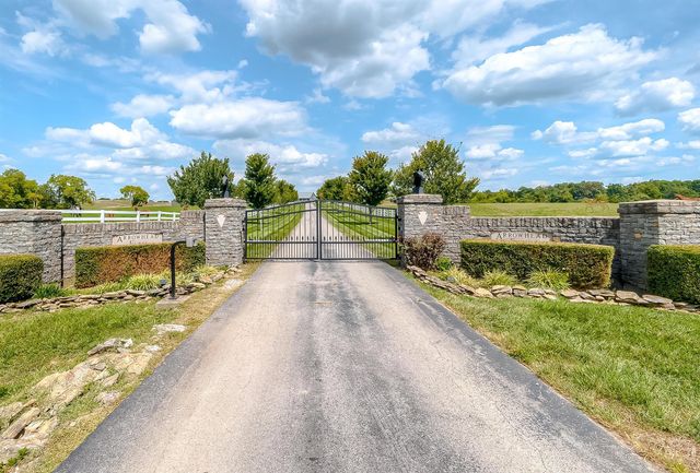 2305 Harrodsburg Road, Lawrenceburg, KY 40342