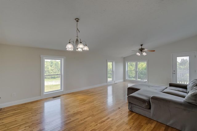 2305 Harrodsburg Road, Lawrenceburg, KY 40342