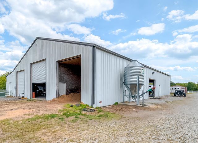 2305 Harrodsburg Road, Lawrenceburg, KY 40342