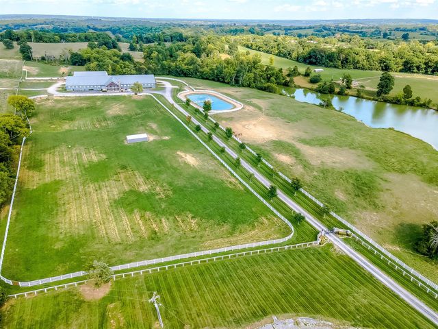 2305 Harrodsburg Road, Lawrenceburg, KY 40342