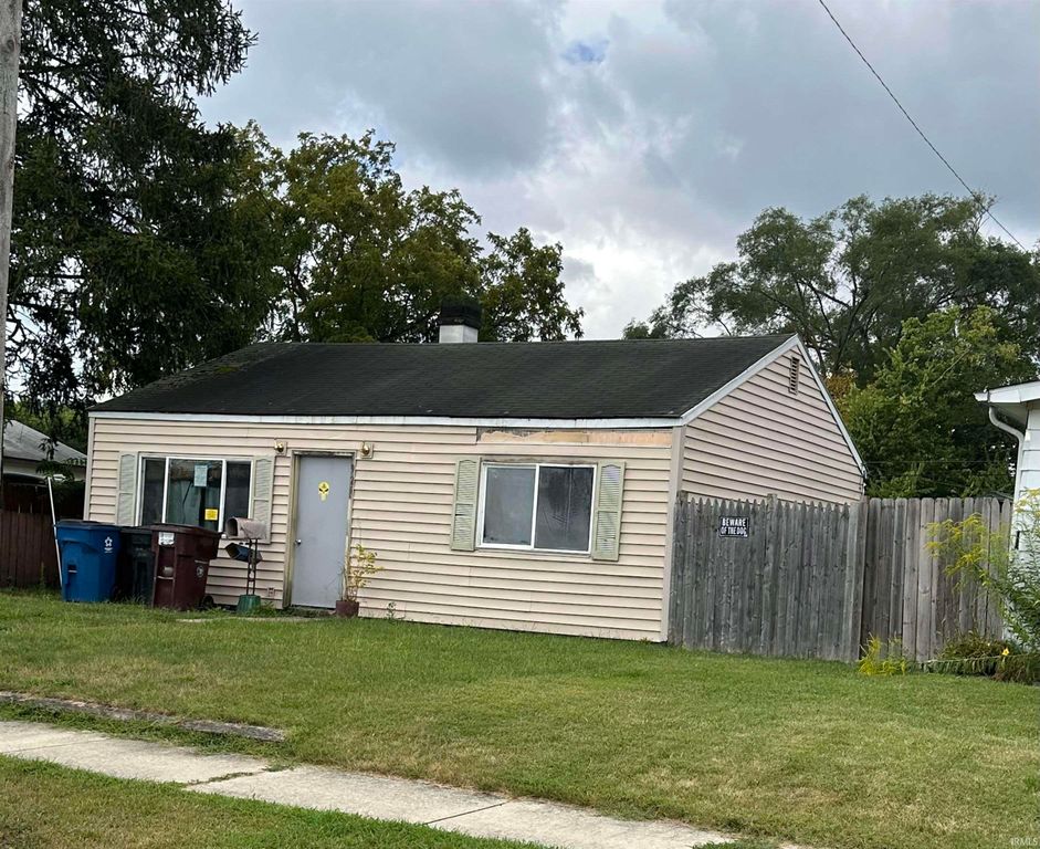 925 Burdette Street, Mishawaka, IN 46544