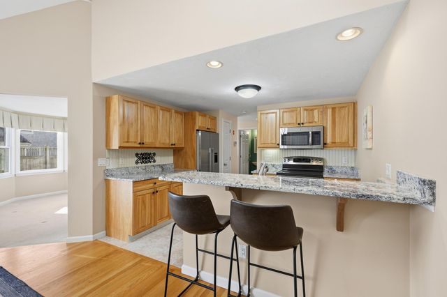 29 Boxwood Circle UNIT 29, Yarmouth Port, MA 02675