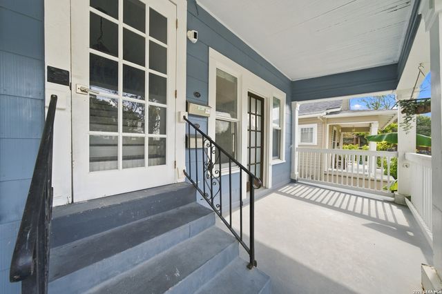 141 E Woodlawn Ave, San Antonio, TX 78212