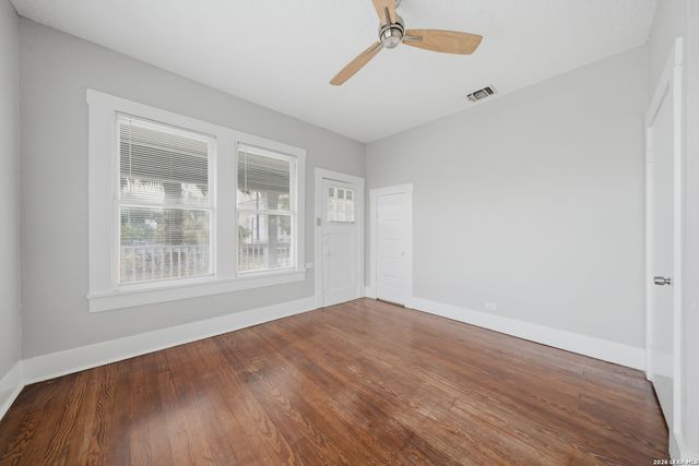 141 E Woodlawn Ave, San Antonio, TX 78212
