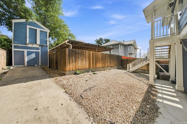 141 E Woodlawn Ave, San Antonio, TX 78212