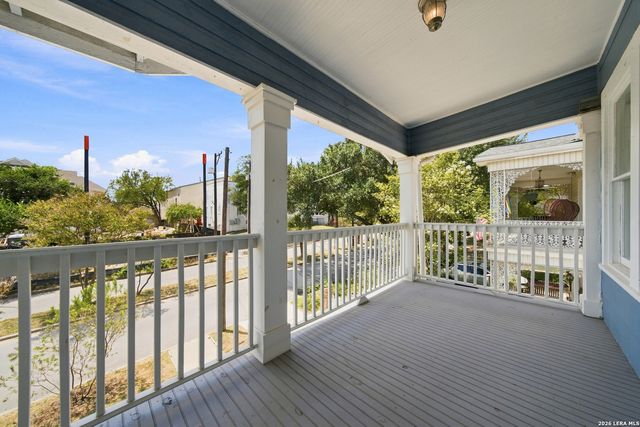 141 E Woodlawn Ave, San Antonio, TX 78212