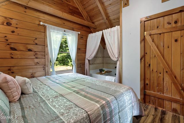 1114 Ski View Lane, Sevierville, TN 37876