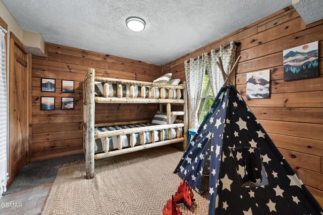 1114 Ski View Lane, Sevierville, TN 37876