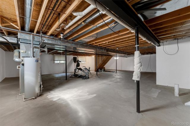 3120 Point Of The Woods Drive, West Bloomfield Charter Township, MI 48324