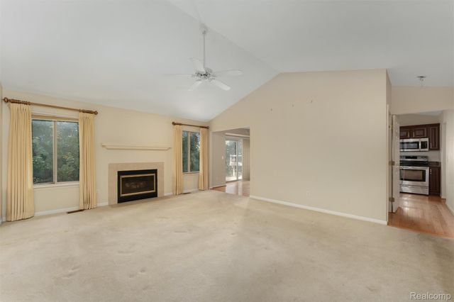 3120 Point Of The Woods Drive, West Bloomfield Charter Township, MI 48324