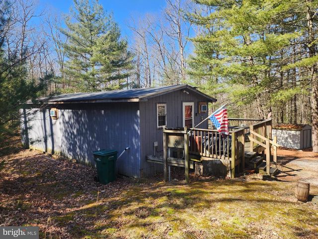 1080 COVE MOUNTAIN RD, Mathias, WV 26812