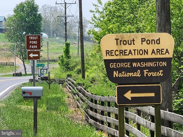 1080 COVE MOUNTAIN RD, Mathias, WV 26812