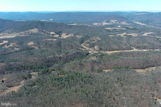 1080 COVE MOUNTAIN RD, Mathias, WV 26812