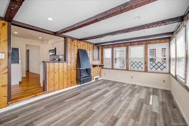 1128 Braxton Street, Uniondale, NY 11553