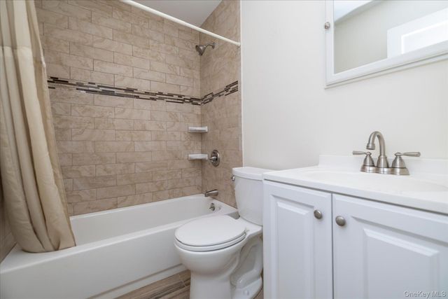 1128 Braxton Street, Uniondale, NY 11553