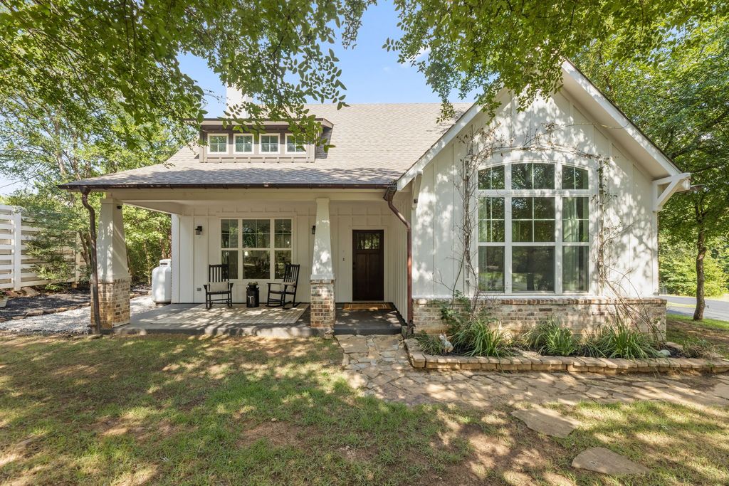 665 Chinn Chapel Road, Copper Canyon, TX 75077