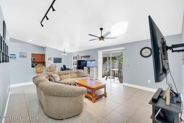 1260 Monument Avenue SE, Palm Bay, FL 32909