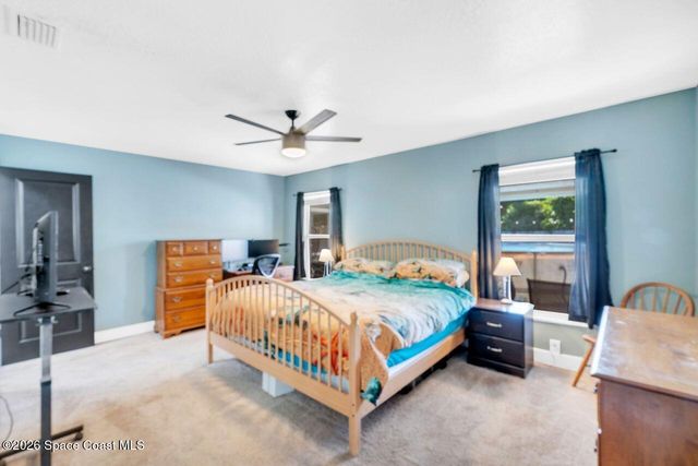 1260 Monument Avenue SE, Palm Bay, FL 32909