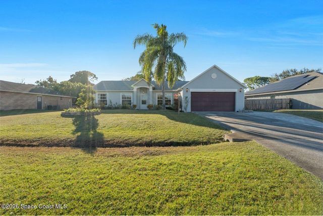 1260 Monument Avenue SE, Palm Bay, FL 32909