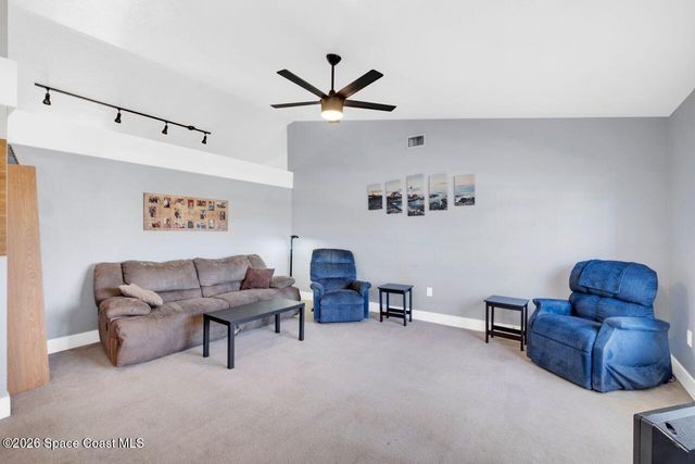 1260 Monument Avenue SE, Palm Bay, FL 32909