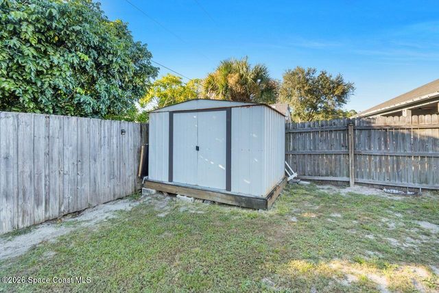 1260 Monument Avenue SE, Palm Bay, FL 32909