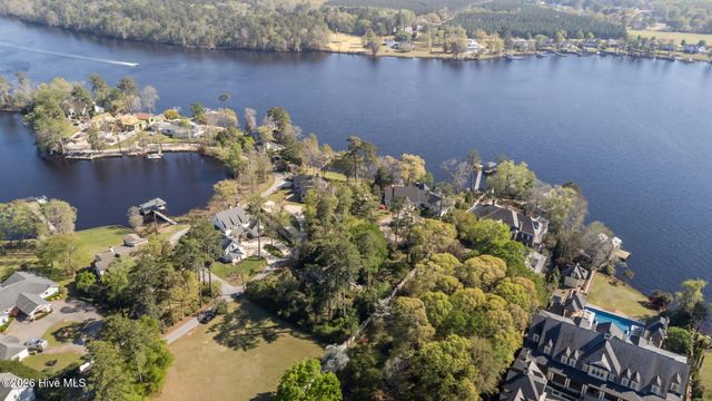 211 Wilson Point Road, Trent Woods, NC 28562