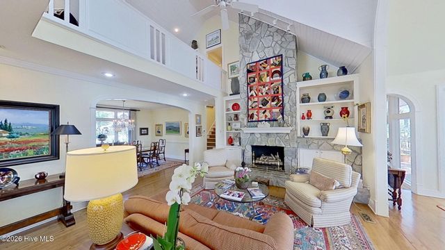 211 Wilson Point Road, Trent Woods, NC 28562