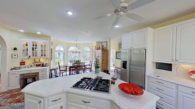 211 Wilson Point Road, Trent Woods, NC 28562