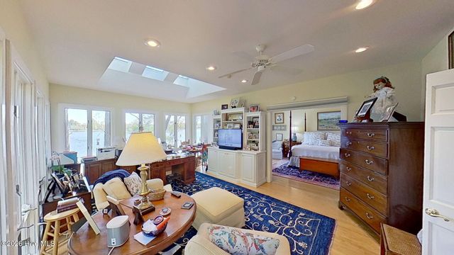 211 Wilson Point Road, Trent Woods, NC 28562