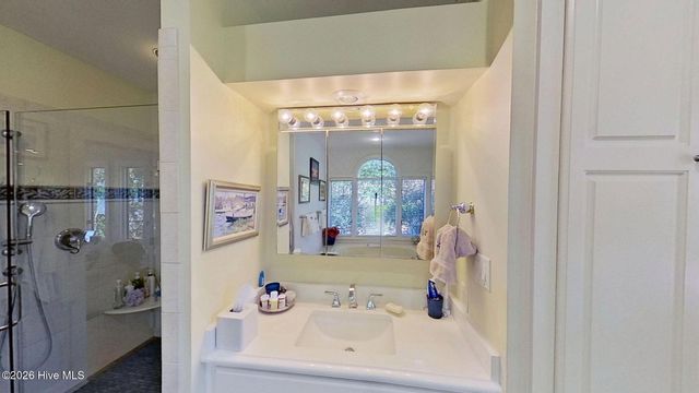 211 Wilson Point Road, Trent Woods, NC 28562