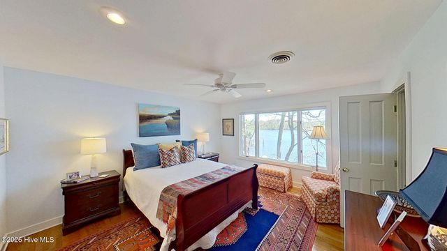 211 Wilson Point Road, Trent Woods, NC 28562