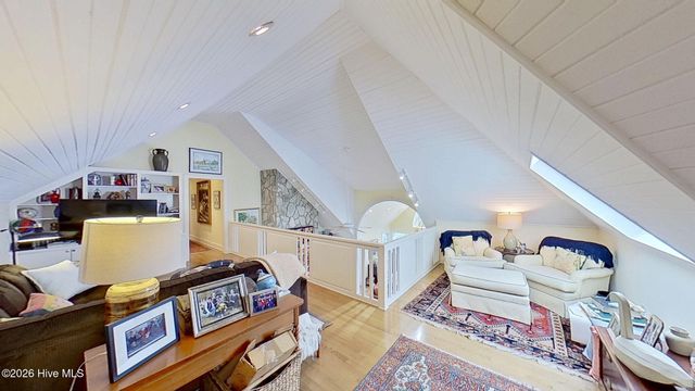 211 Wilson Point Road, Trent Woods, NC 28562