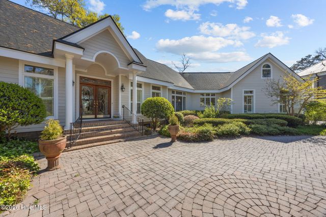 211 Wilson Point Road, Trent Woods, NC 28562