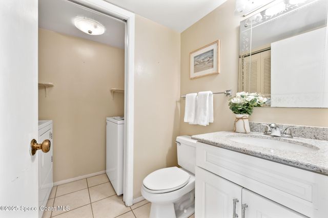 3711 Vista Oaks Circle NE, Palm Bay, FL 32905