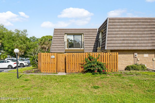 3711 Vista Oaks Circle NE, Palm Bay, FL 32905