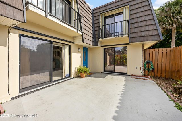 3711 Vista Oaks Circle NE, Palm Bay, FL 32905