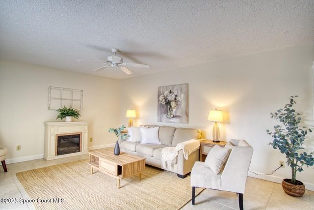 3711 Vista Oaks Circle NE, Palm Bay, FL 32905